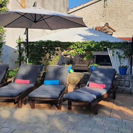 Villa Kazun With Private Pool And Two Gardens Marčana 외부 사진