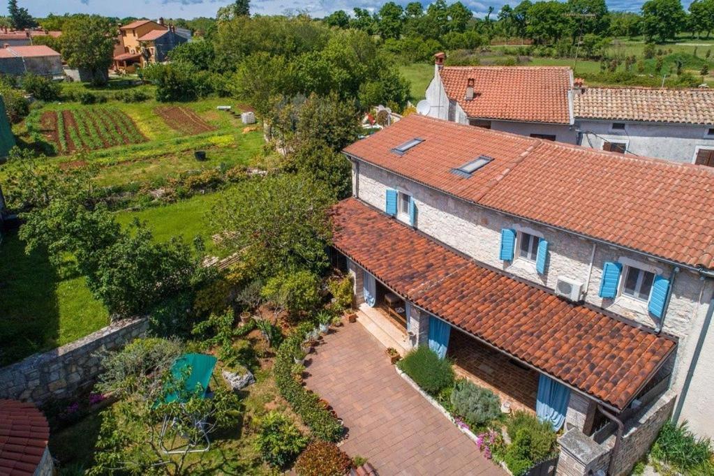 Villa Kazun With Private Pool And Two Gardens Marčana 외부 사진