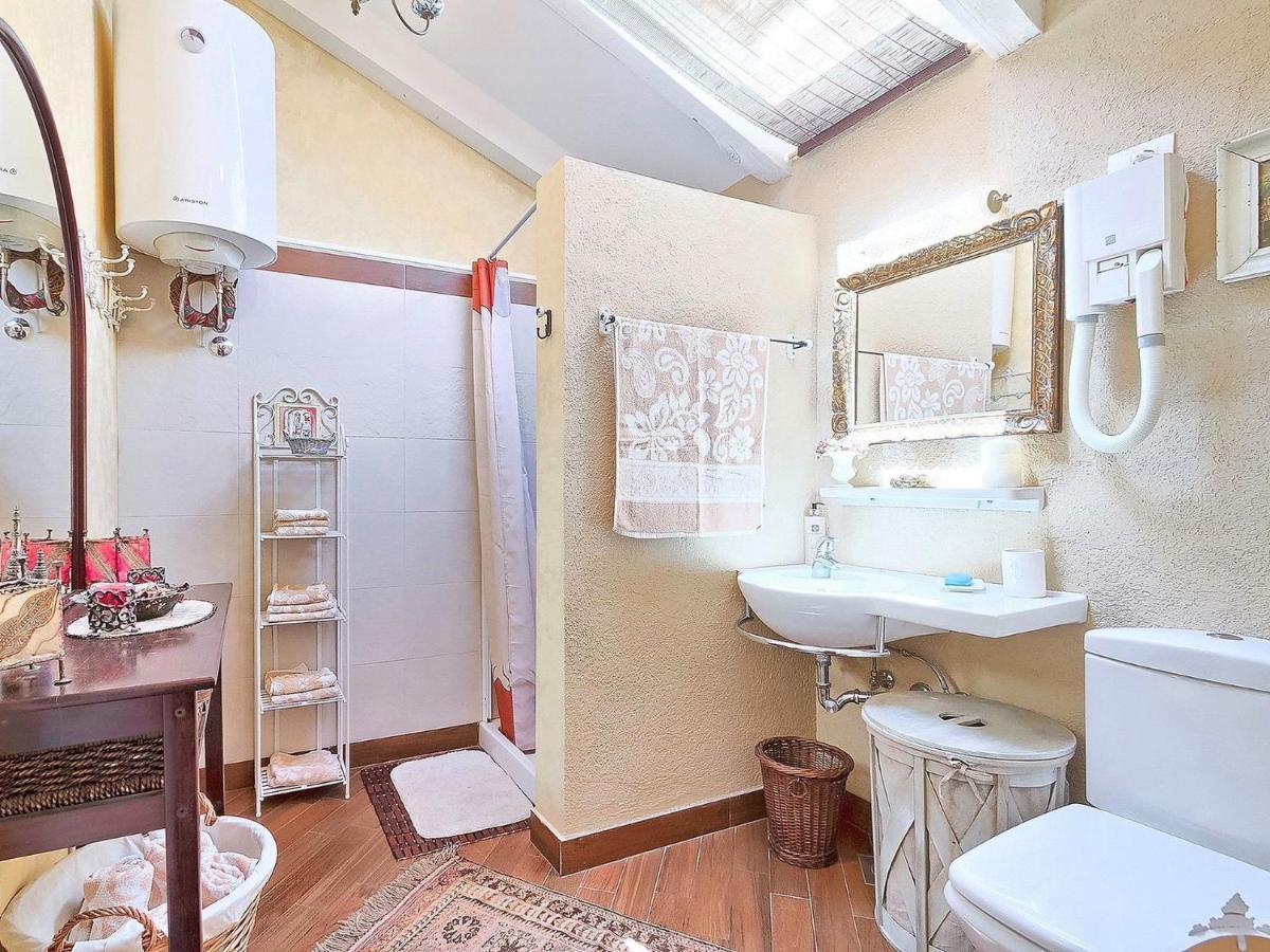Villa Kazun With Private Pool And Two Gardens Marčana 외부 사진